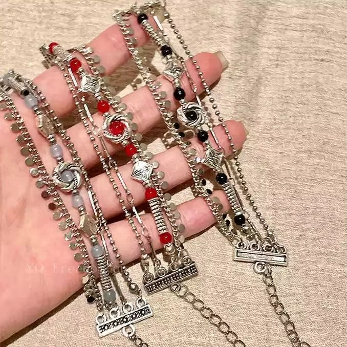Ethnic Fashion Shoot - Boho Ethno Mehrschichtiges Armband für Pendler,