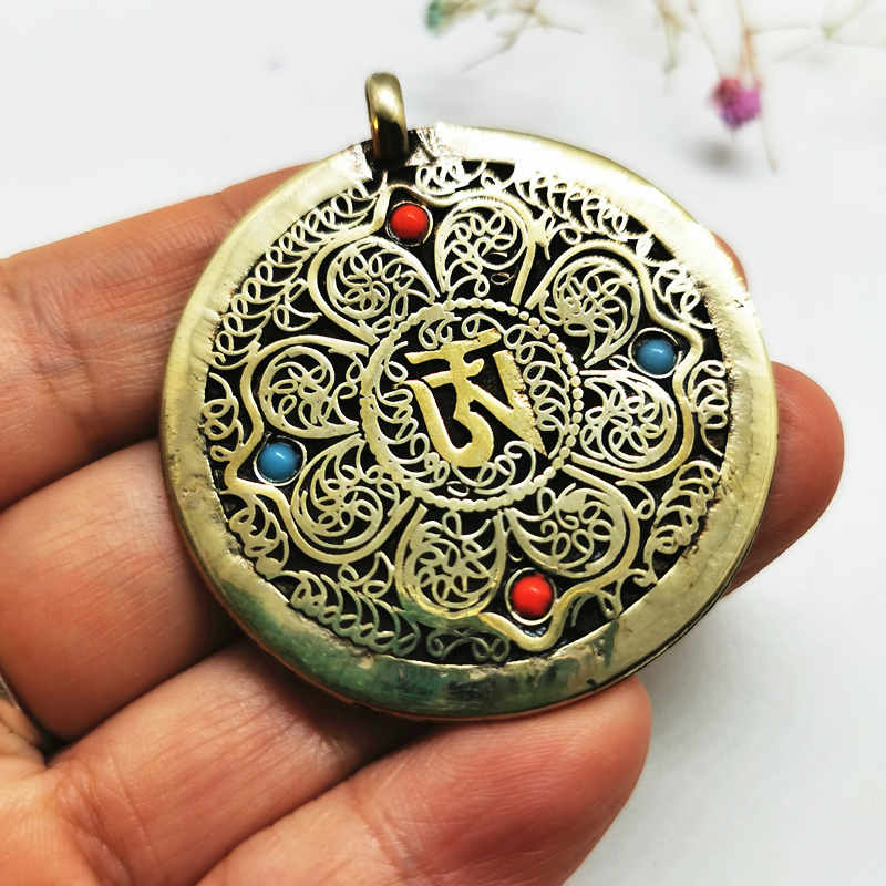 Tibetische OM-Mantras Amulett  – Ethnic Fashion Com Bewertung und Preis