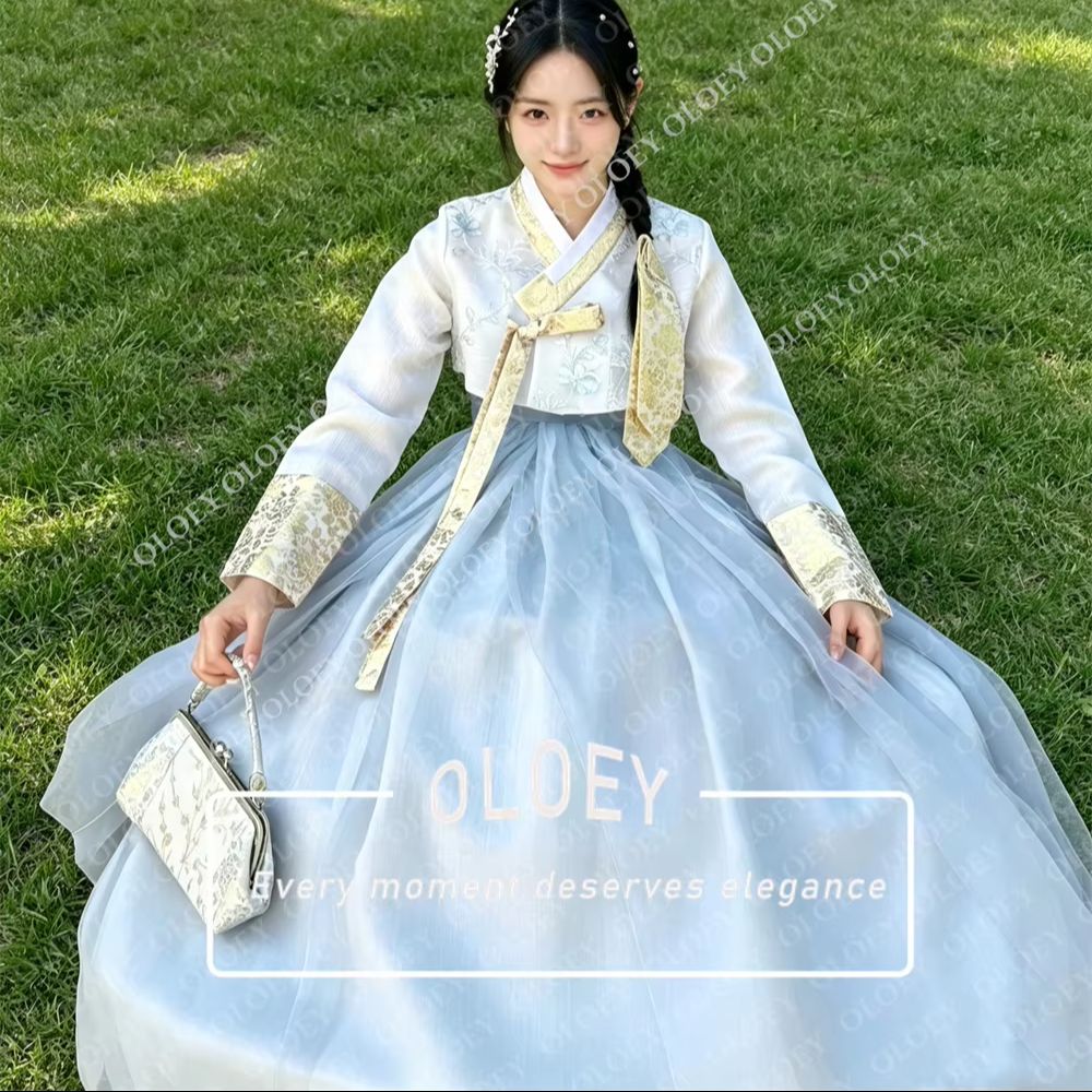 OLOEY Elegantes Hellblaues Elf – Hanbok Modern Set Bewertung und Preis